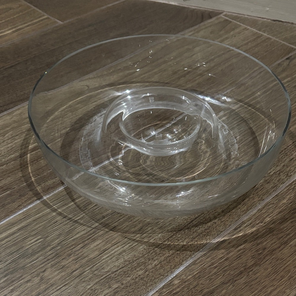 Elegant Clear Glass classic chip n dip - Picture 2 of 5